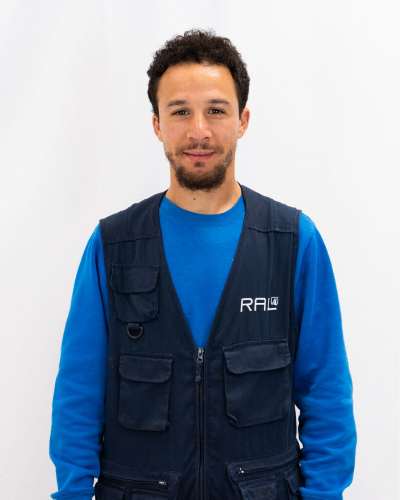 Sofiane Larfaoui, ajudante de serralheiro na RAL – Rodrigues & Almeida