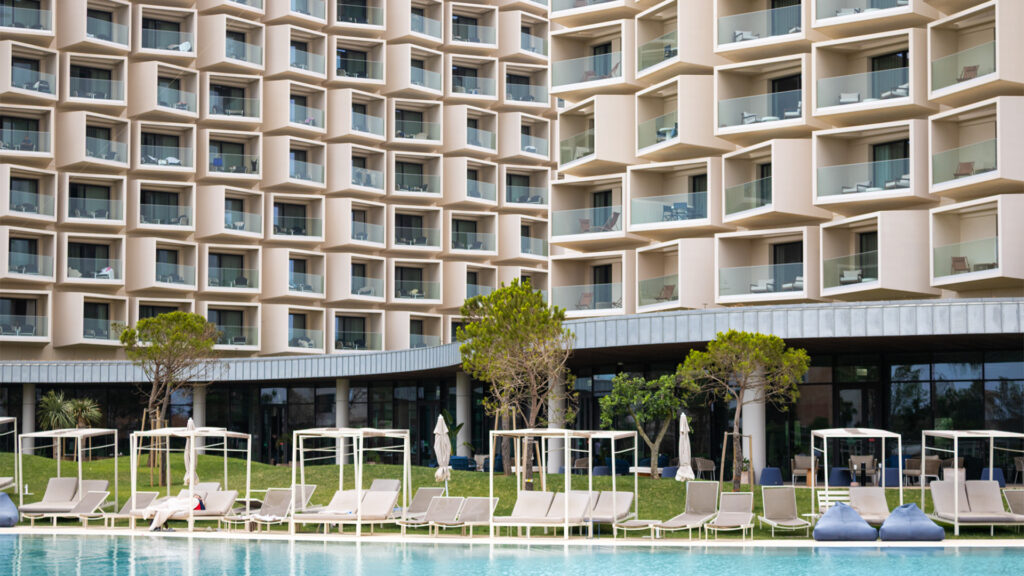 Sun Cliffs Resort Lagos